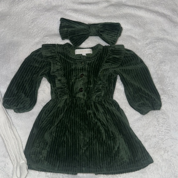 RZ by Rachel Zoe Green Girls 6/9M Dress with Bow and Tights - Picture 2 of 6